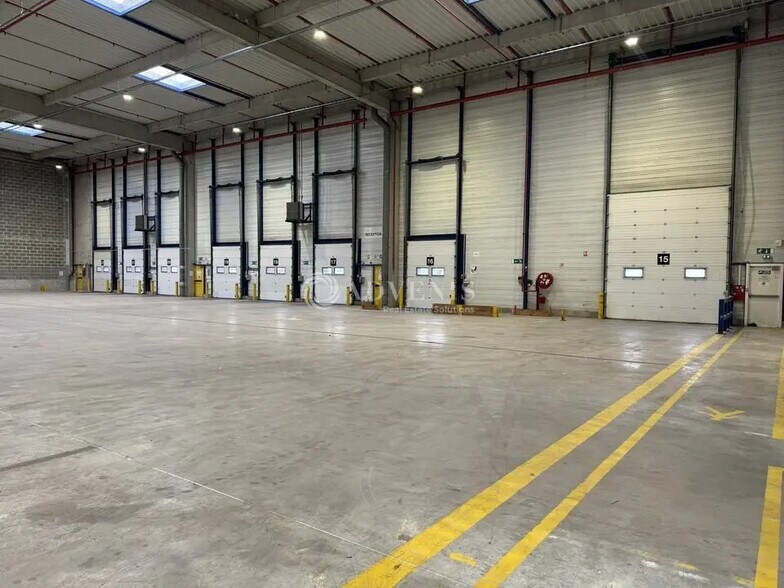 Industriel/Logistique dans Marly-la-Ville à louer - Photo de l’immeuble – Image 2 sur 11