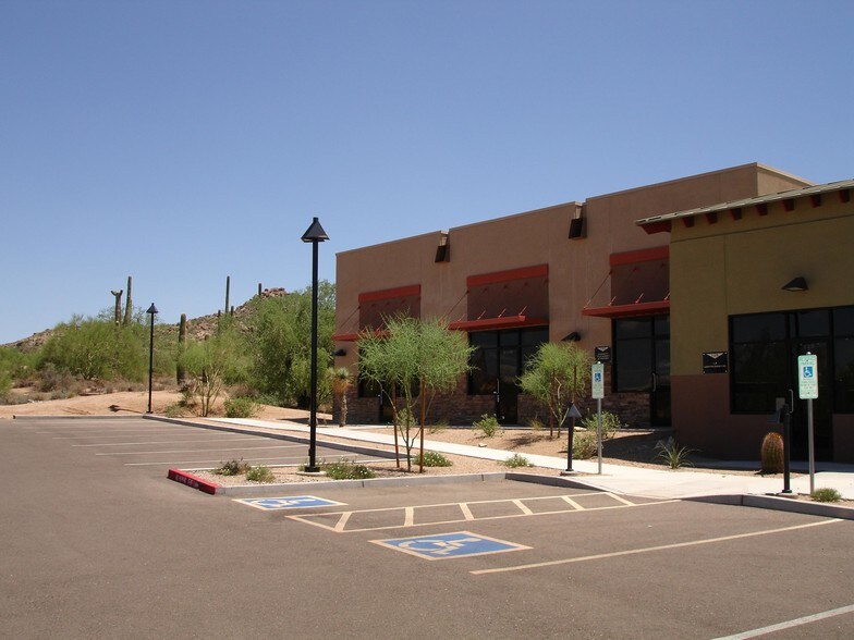 10049 E Dynamite Blvd, Scottsdale, AZ à vendre - Photo principale – Image 1 sur 3