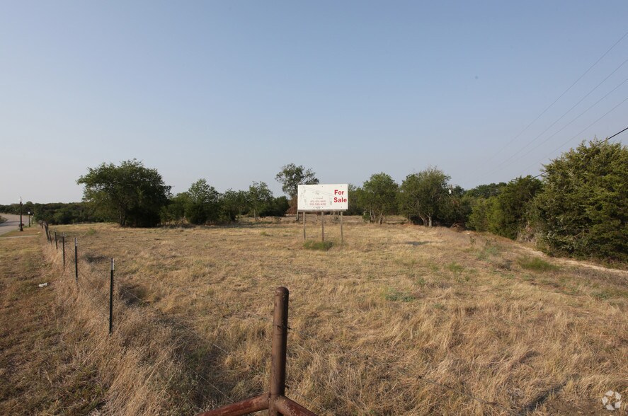 1805 W Ennis Ave, Ennis, TX à vendre - Photo de l’immeuble – Image 2 sur 3