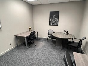 600 Boulevard S, Huntsville, AL à louer Photo intérieure– Image 2 sur 5