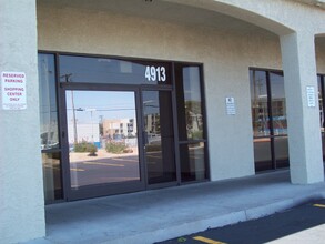500-640 S Decatur Blvd, Las Vegas, NV à louer Photo de l’immeuble– Image 2 sur 5