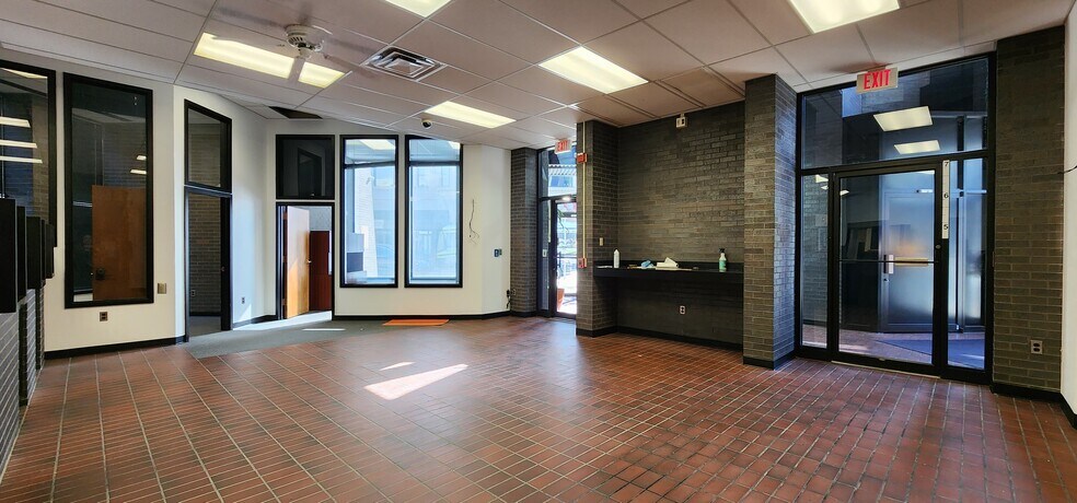 101 Wyoming Ave, Scranton, PA à louer - Photo de l’immeuble – Image 2 sur 31