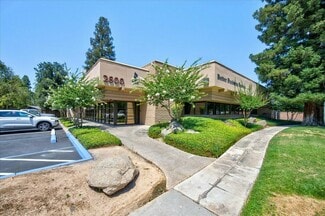 Plus de détails pour 2600 W Shaw Ln, Fresno, CA - Bureau à louer