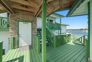 Plus de détails pour 973 N Harbor City Blvd, Melbourne, FL - Spécialisé à vendre