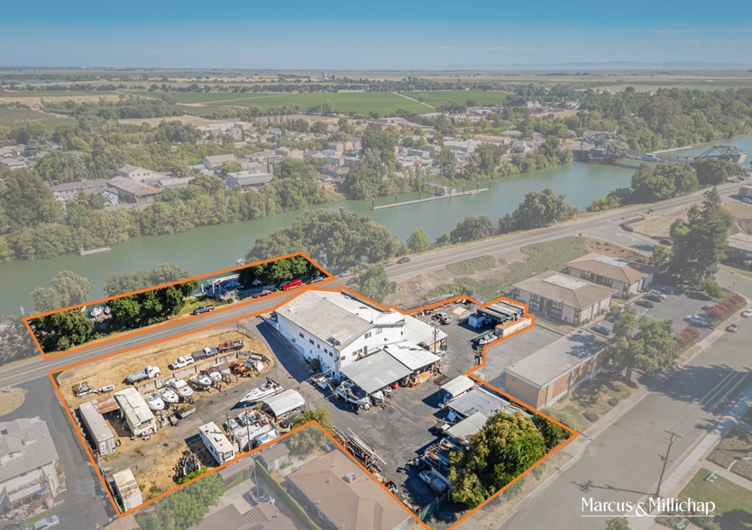 14090 River Rd, Walnut Grove, CA à vendre - Photo de l’immeuble – Image 2 sur 9