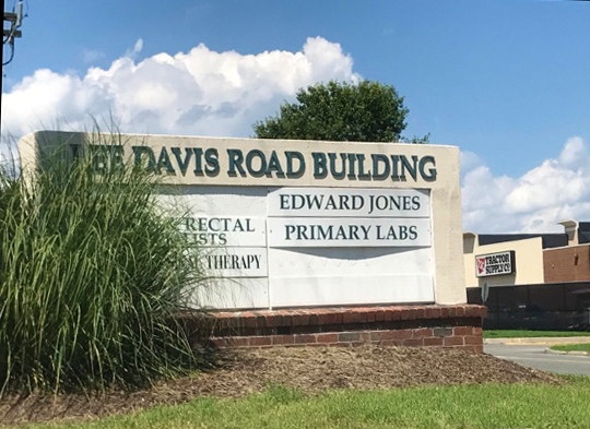 7415-7425 Lee Davis Rd, Mechanicsville, VA à louer - Photo de l’immeuble – Image 3 sur 18