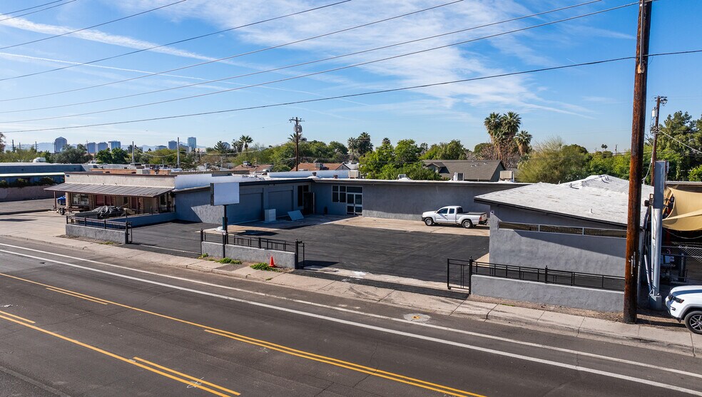 4630 N 12th St, Phoenix, AZ à vendre - Photo de l’immeuble – Image 1 sur 12