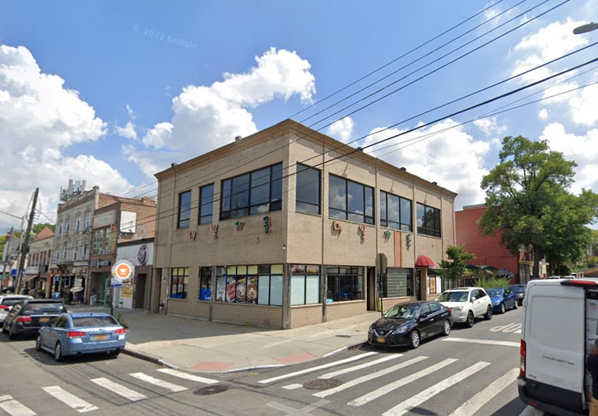 14932 41st Ave, Flushing, NY à vendre - Photo de l’immeuble – Image 1 sur 1