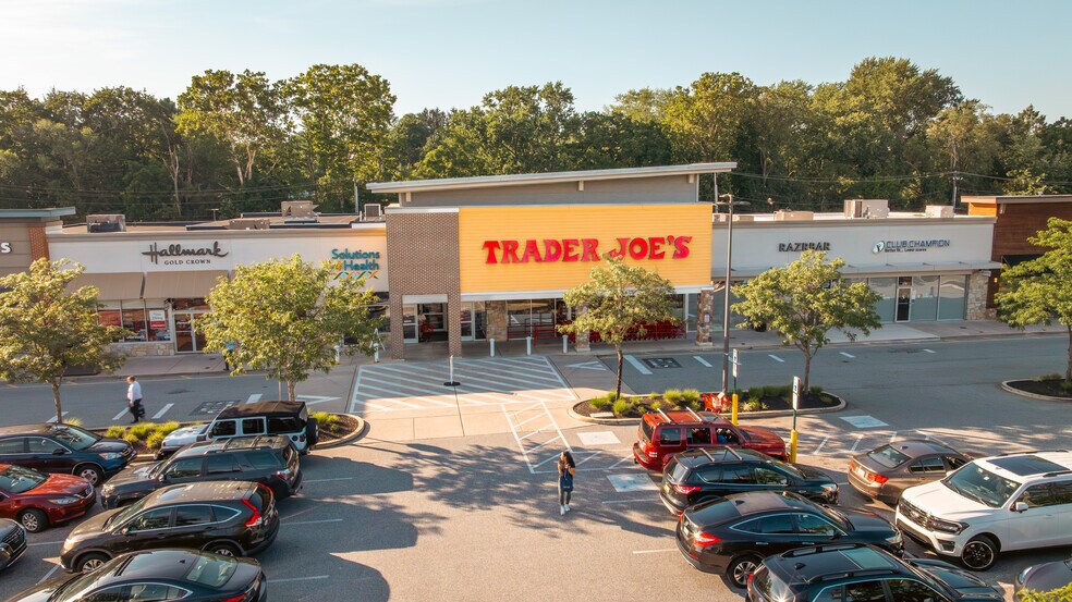 115-125 E Swedesford Rd, Wayne, PA à louer - Photo de l’immeuble – Image 3 sur 15