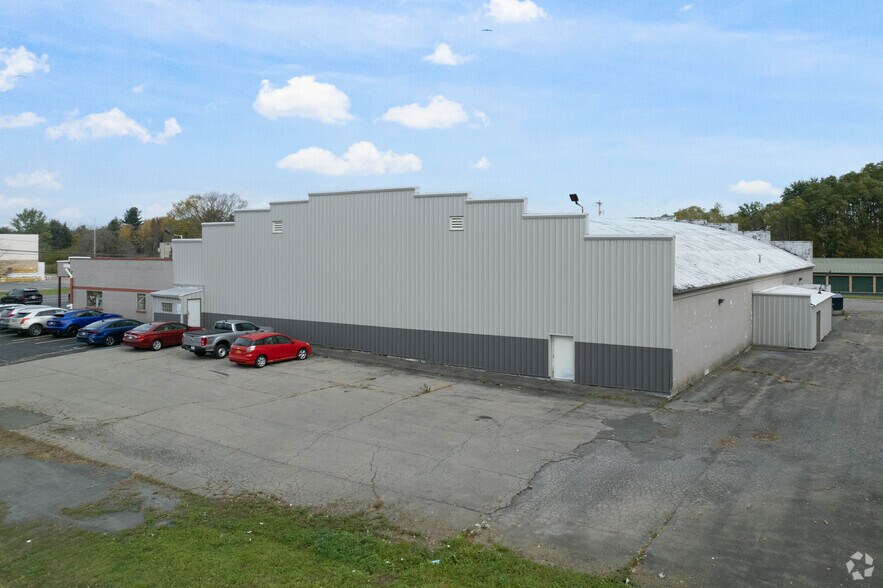 249 Wallins Corners Rd, Amsterdam, NY à vendre - Photo de l’immeuble – Image 3 sur 7