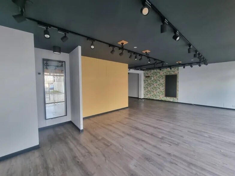 Local commercial dans SAINT-PIERRE-D'OLERON à louer - Photo intérieure – Image 3 sur 6