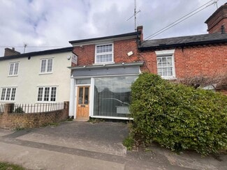 Plus de détails pour 10A Weston Rd, Aylesbury - Bureau à vendre