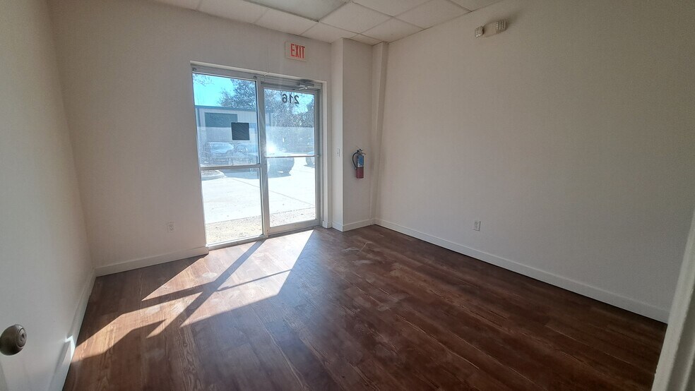 7540 103rd St, Jacksonville, FL à louer - Photo intérieure – Image 3 sur 14