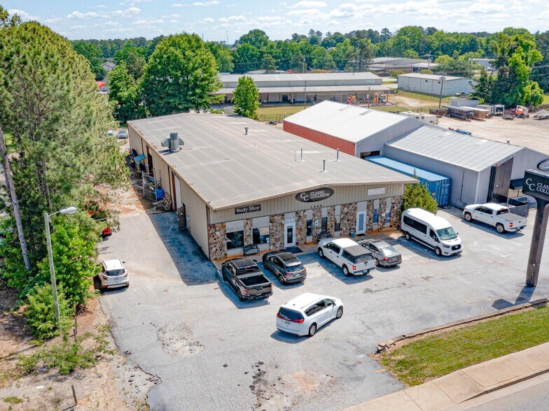 1666 Calhoun Rd, Greenwood, SC à vendre - Photo de l’immeuble – Image 1 sur 3