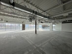 255 Admiral Byrd Rd, Salt Lake City, UT à louer Photo intérieure– Image 2 sur 6