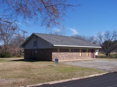 305 E Walnut St, Gurdon, AR à vendre - Photo de l’immeuble – Image 2 sur 2