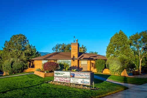2500 N Circle Dr, Colorado Springs, CO à louer - Photo principale – Image 1 sur 4