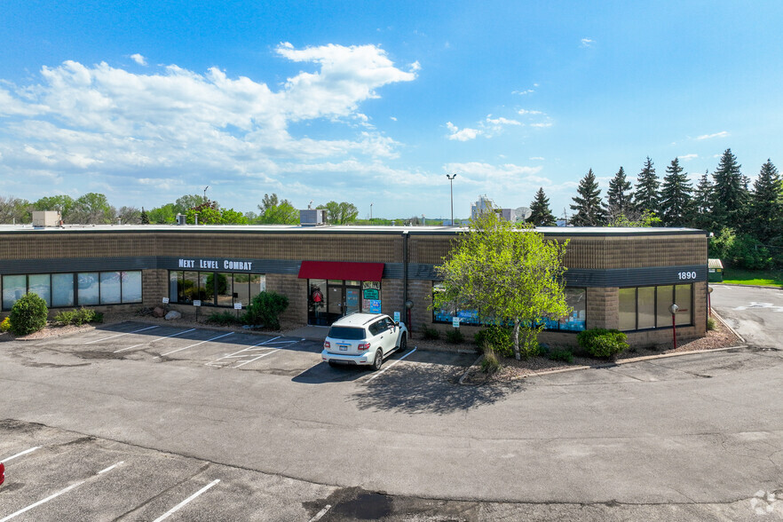 1890 Woodlane Dr, Woodbury, MN à vendre - Photo de l’immeuble – Image 3 sur 6