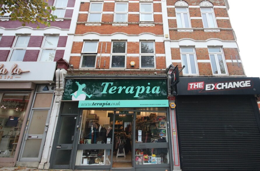 56 High Rd, Londres à vendre Photo de l’immeuble– Image 1 sur 6