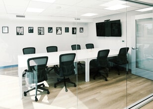 1017 N La Cienega Blvd, West Hollywood, CA à louer Photo intérieure– Image 1 sur 11