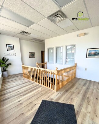 Plus de détails pour 42-67 Eastern Ave, Saint Johnsbury, VT - Bureau à louer