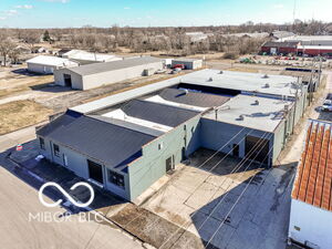 2401 S Monroe St, Muncie, IN à vendre - Photo de l’immeuble – Image 2 sur 22
