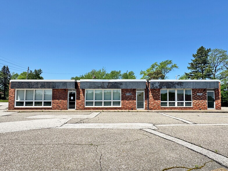 6074 Peach St, Erie, PA à vendre - Photo de l’immeuble – Image 2 sur 8