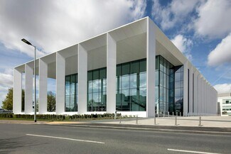 Plus de détails pour 234 Bath Rd, Slough - Bureau à louer