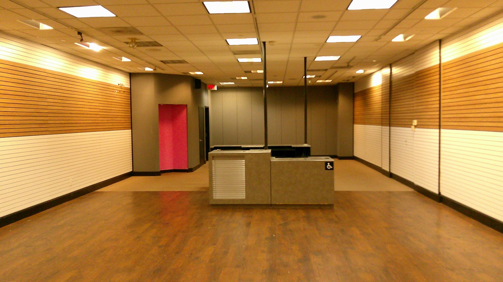 2086 Newpark Mall, Newark, CA à louer Photo intérieure– Image 1 sur 1