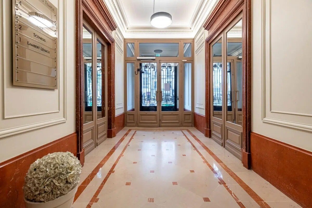 Bureau dans Paris à louer Hall d’entrée– Image 1 sur 3
