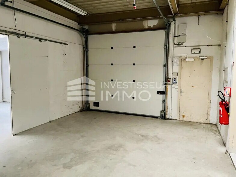 Bureau dans Croissy-Beaubourg à louer - Photo de l’immeuble – Image 3 sur 4