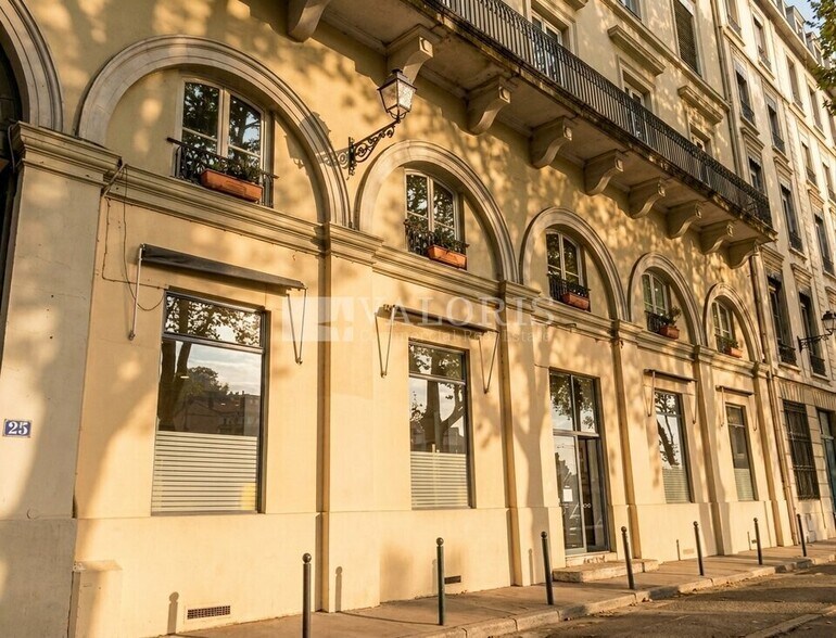 25 Quai Saint Vincent, Lyon à louer - Photo de l’immeuble – Image 2 sur 4