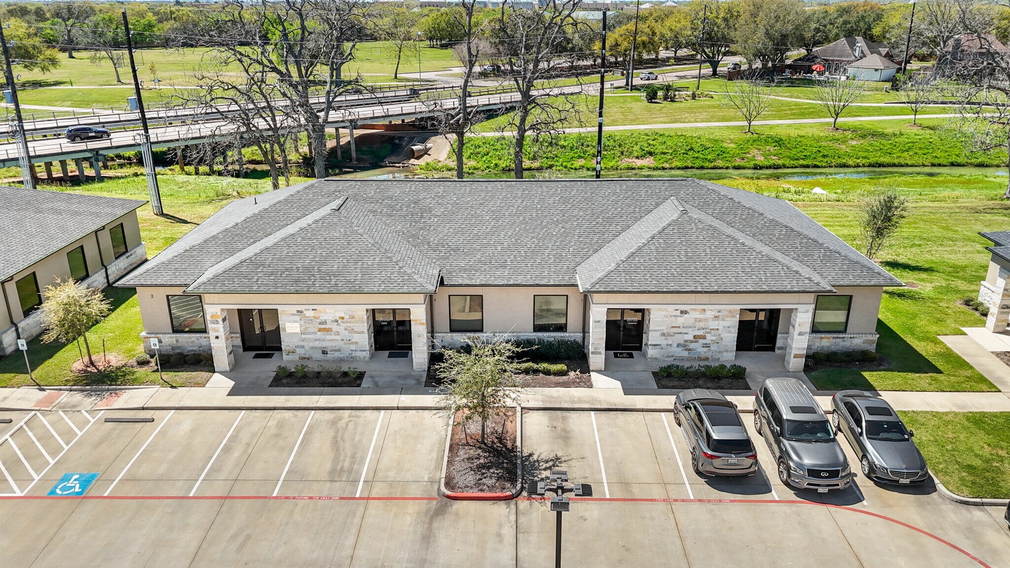 4220 Cartwright Rd, Missouri City, TX à vendre Photo principale– Image 1 sur 16