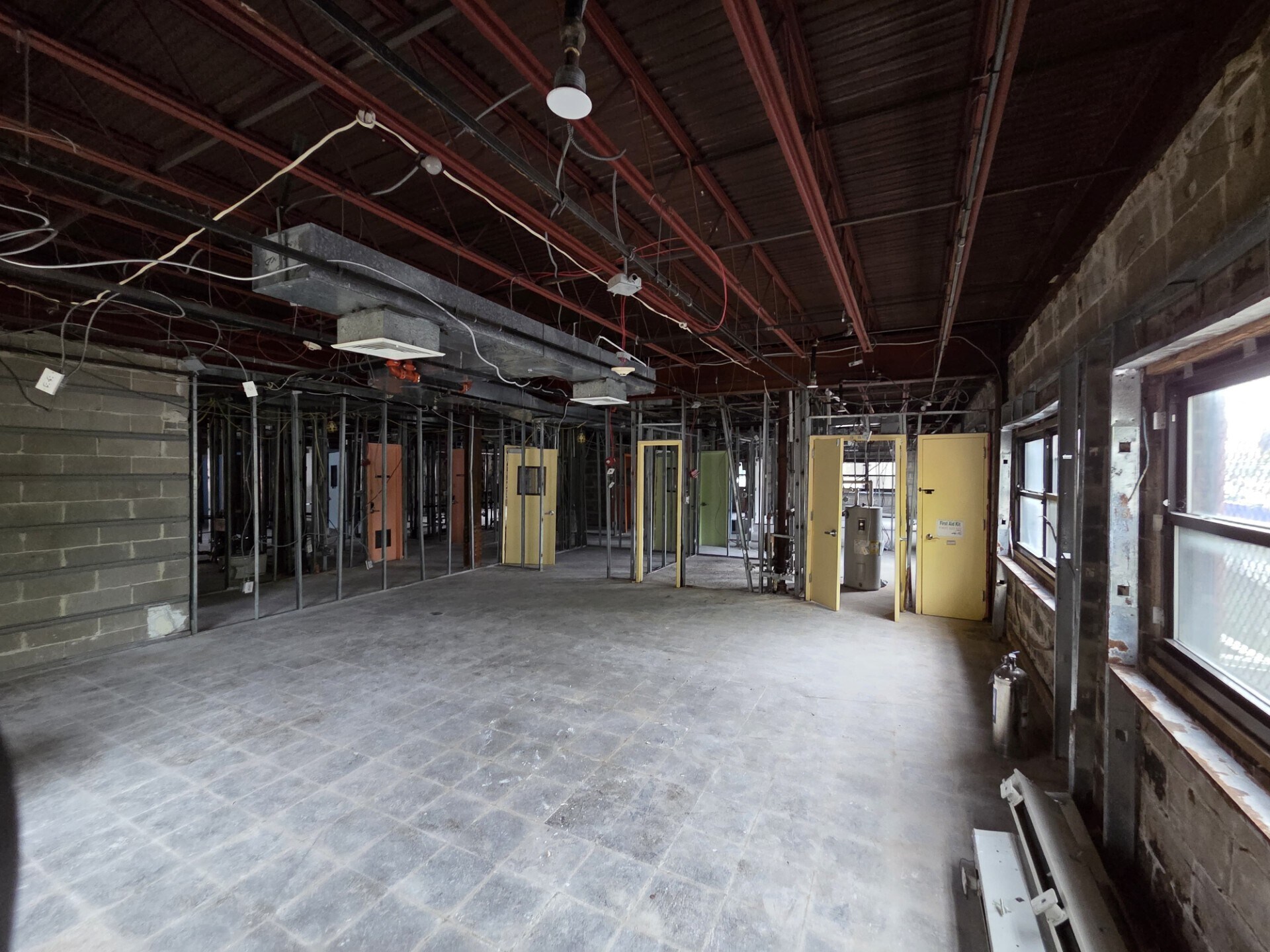 11112 Northern Blvd, Corona, NY à louer Photo principale– Image 1 sur 5