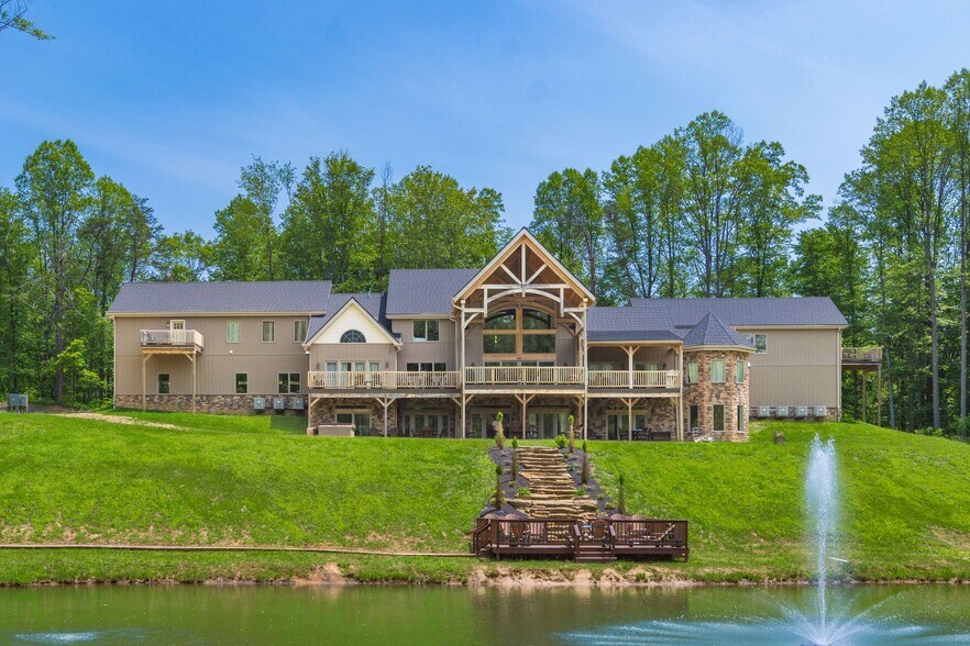 16012 OH-678, Rockbridge, OH à vendre - Photo de l’immeuble – Image 1 sur 57
