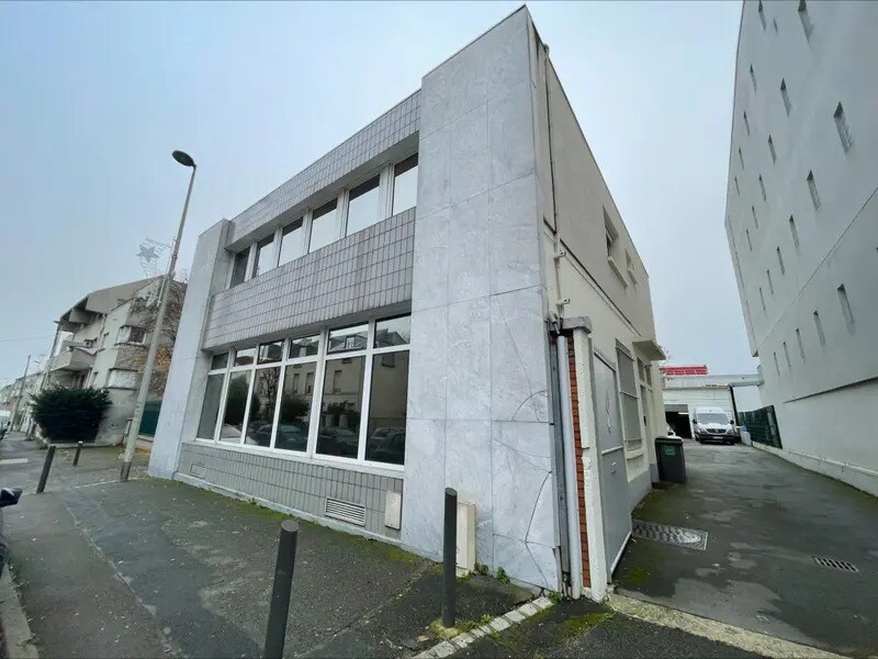 Industriel/Logistique dans Noisy-le-Sec à louer Photo de l’immeuble– Image 1 sur 15