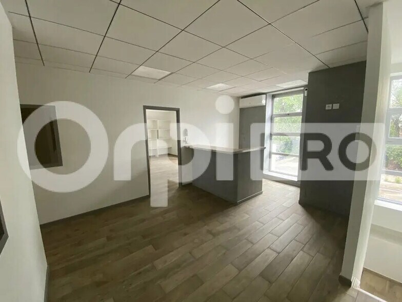 Bureau dans Villefranche-sur-Saône à louer - Photo de l’immeuble – Image 1 sur 10