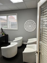 810 Standiford Ave, Modesto, CA à louer Photo intérieure– Image 2 sur 7