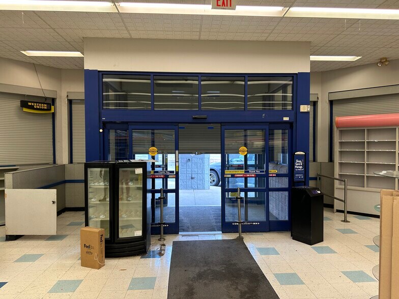 4410 S Division Ave, Grand Rapids, MI à vendre - Photo intérieure – Image 3 sur 16