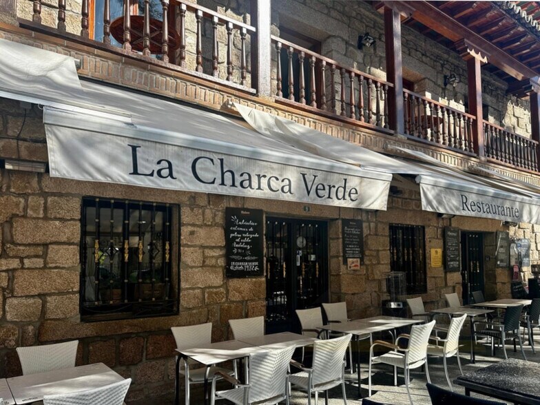 Plaza Adolfo Suárez, 10, Manzanares el Real, Madrid à vendre - Photo de l’immeuble – Image 3 sur 13