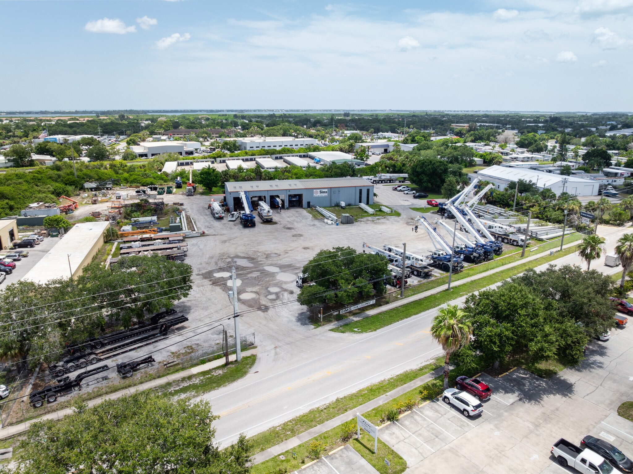 936 Old Dixie Hwy, Vero Beach, FL à louer Photo principale– Image 1 sur 5