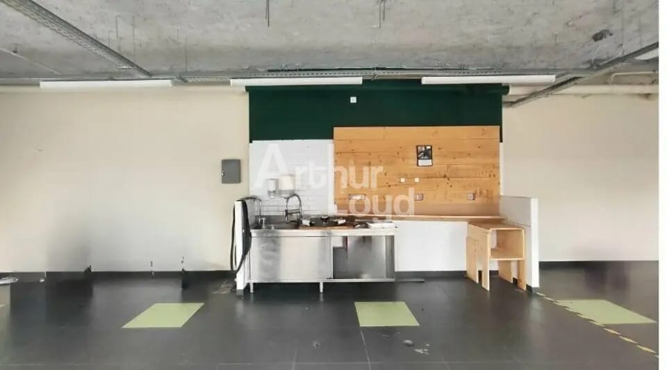 Local commercial dans Aix-les-Bains à louer - Photo intérieure – Image 3 sur 4