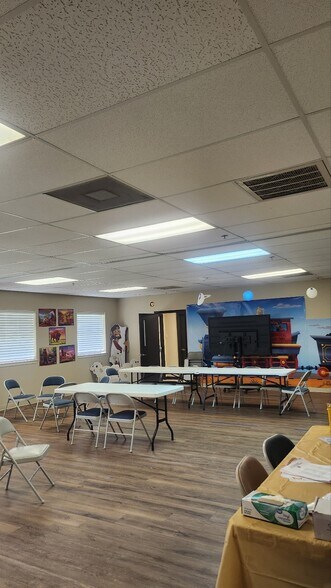 8101 Senate St, Houston, TX à louer - Photo de l’immeuble – Image 2 sur 17