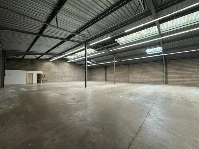 Plus de détails pour Industriel/Logistique à vendre