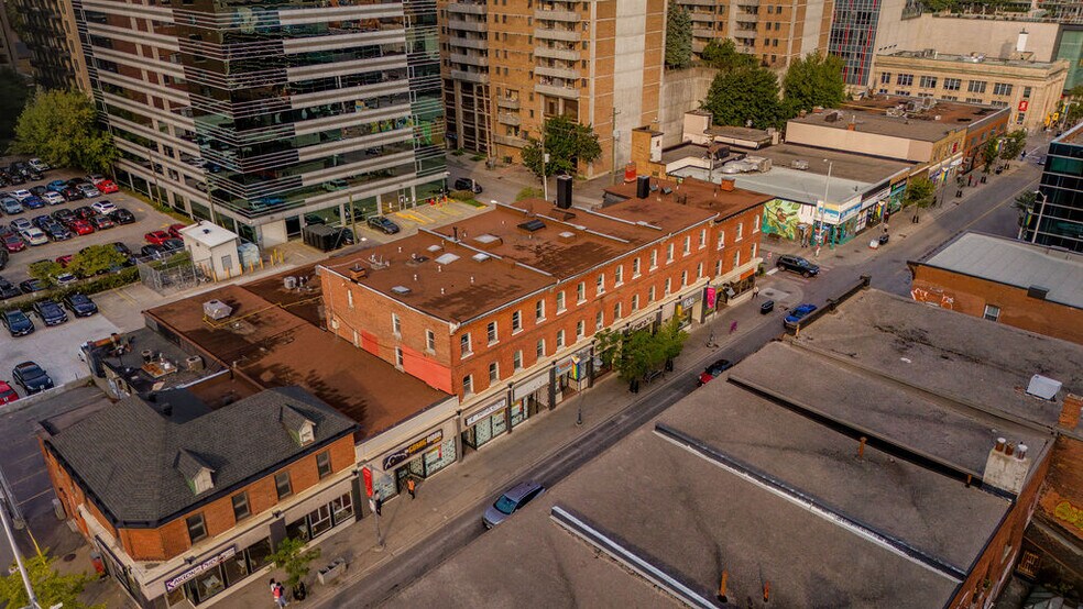 212-216 Bank St, Ottawa, ON à louer - Photo de l’immeuble – Image 3 sur 8