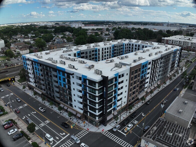 1 W Elizabeth Ave, Linden, NJ à louer – Image 2 sur 5