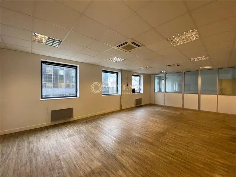 Bureau dans Ivry-sur-Seine à louer - Photo intérieure – Image 3 sur 9