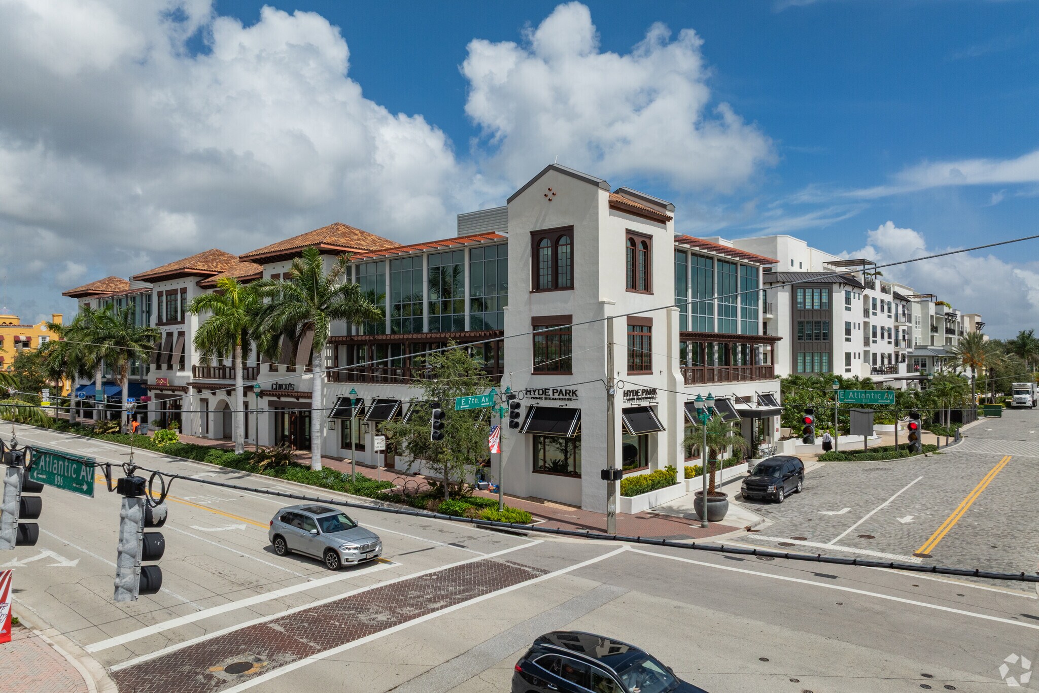 601 E Atlantic Ave, Delray Beach, FL à louer Photo principale– Image 1 sur 6