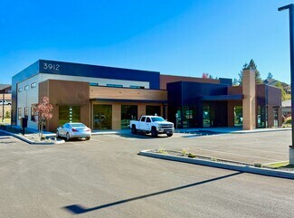 Plus de détails pour 3912 N Schreiber Way, Coeur d'Alene, ID - Local d'activités à louer
