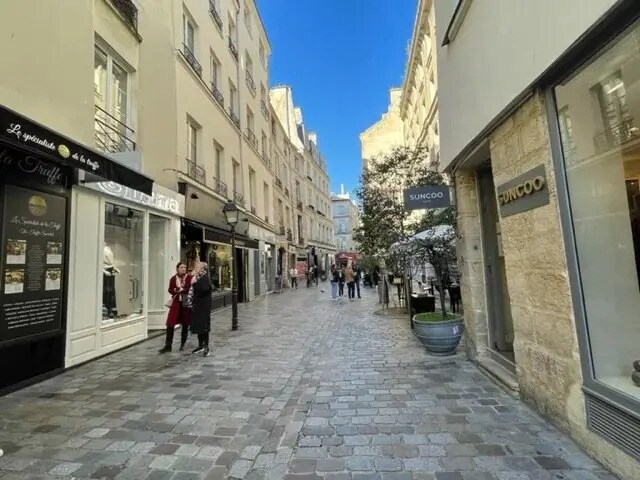 Plus de détails pour Local commercial à louer